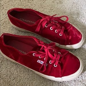 Red Velvet Supergas